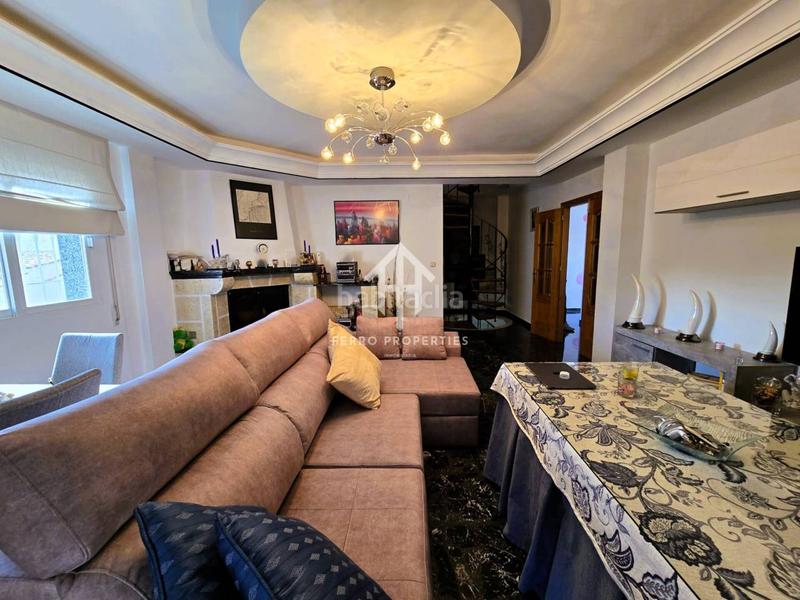 Foto 481115bb-0469-4b21-9c55-ecdb7091fc90. Chalet dans miró 9 dans Loja