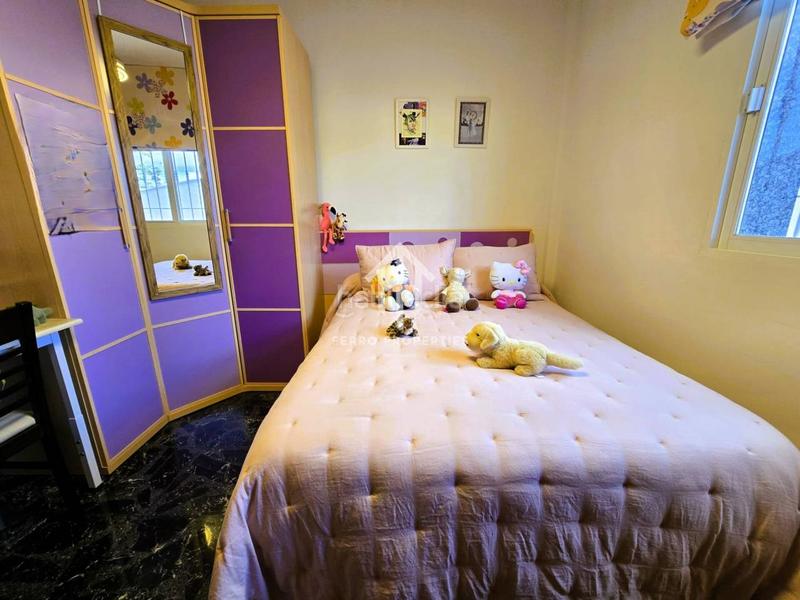 Foto 5178f1a7-61a4-4f57-9281-56e90bd5ec67. Chalet dans miró 9 dans Loja