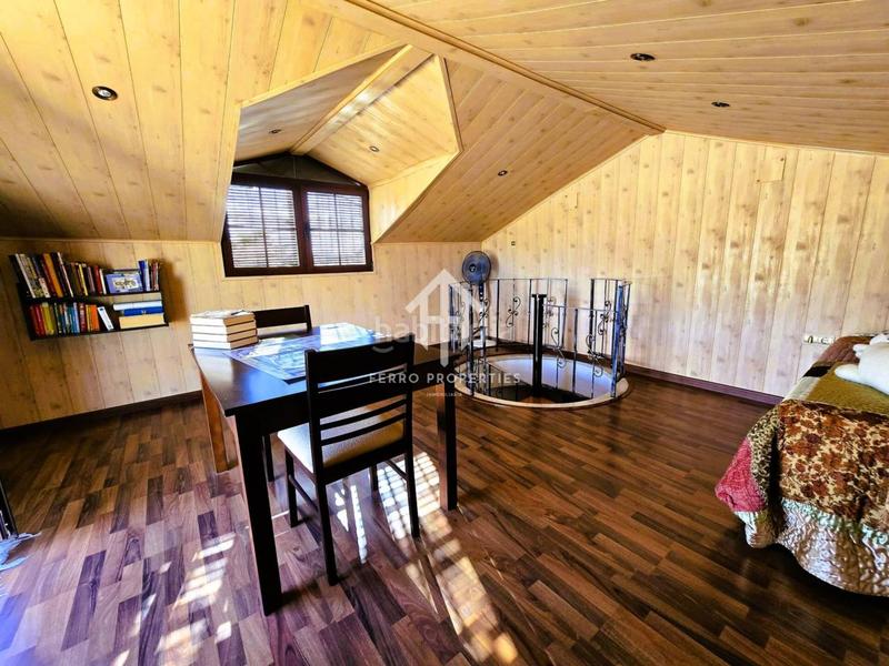 Foto 84ef77dc-965f-4329-b2cd-775eebe2f5da. Chalet dans miró 9 dans Loja