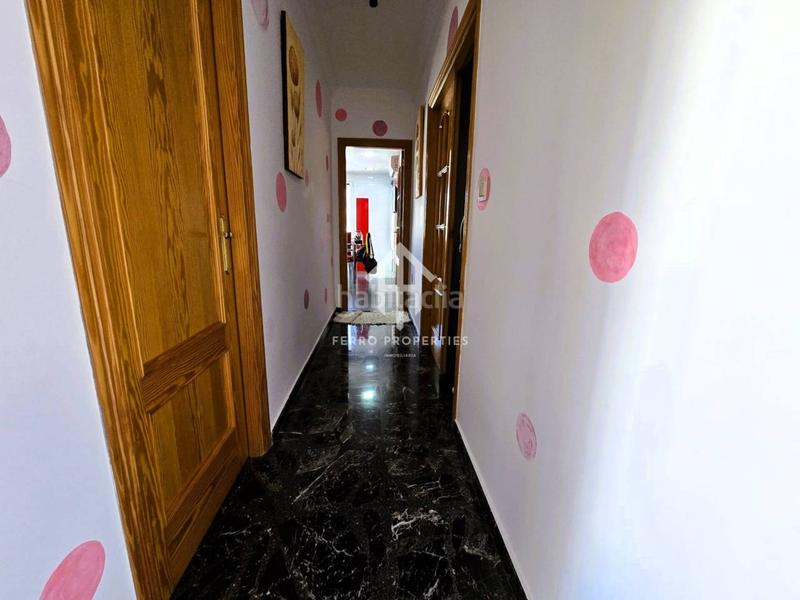 Foto 8b1cd544-9bec-429f-992f-8d49d1e8c5c6. Chalet dans miró 9 dans Loja