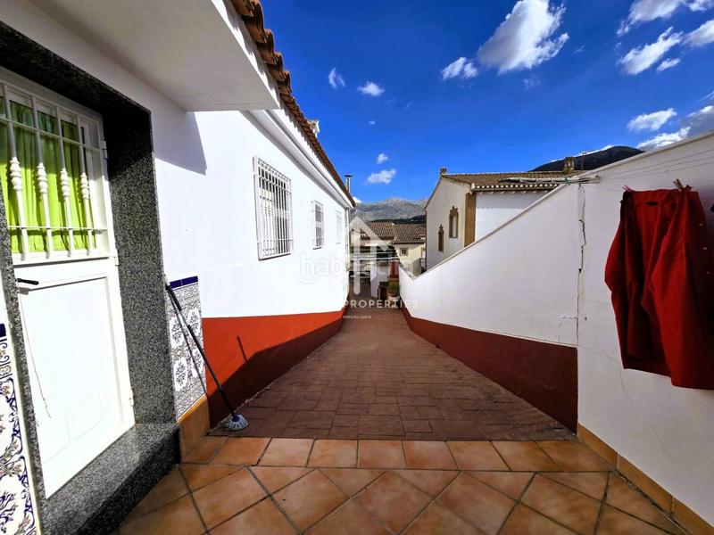 Foto a399e68b-6622-42fd-b8dd-448358f199b9. Chalet dans miró 9 dans Loja