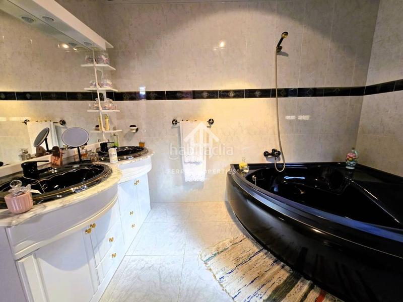 Foto b7396a05-670a-4c12-ad3d-d06c1660c932. Chalet dans miró 9 dans Loja