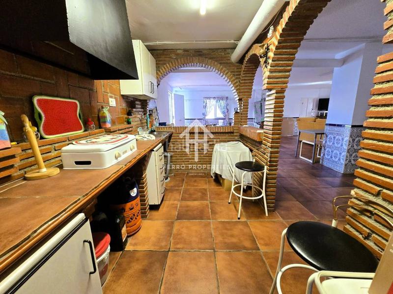 Foto d64c1d58-7803-45a9-a695-9800fb9ab3fe. Chalet dans miró 9 dans Loja