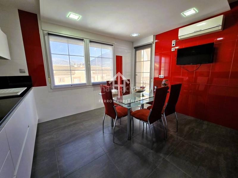 Foto e8accdf4-cc2e-4f95-b579-189a3e89bf5a. Chalet dans miró 9 dans Loja