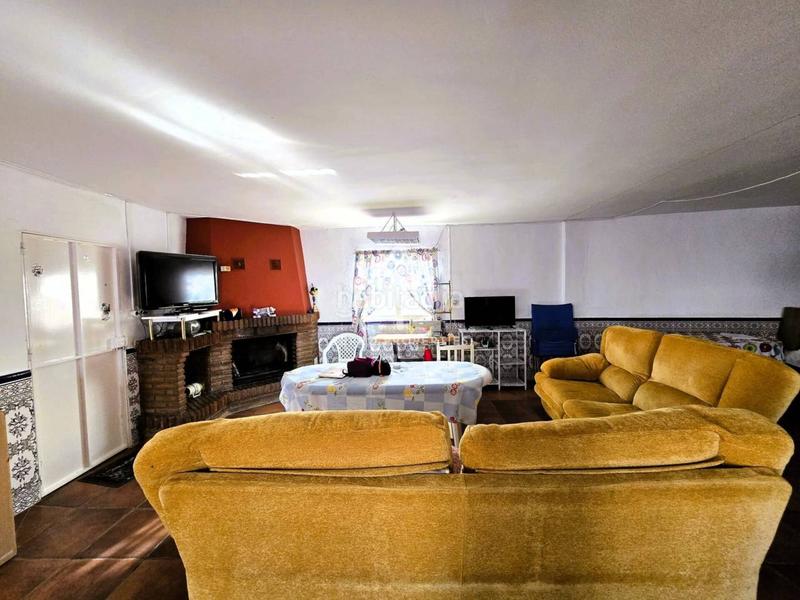 Foto f35b61fe-f6c3-44c1-b0ea-db03395debec. Chalet dans miró 9 dans Loja