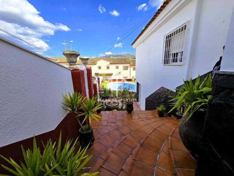 Foto fb91a566-01d9-4064-b5a6-0308719c75c5. Chalet dans miró 9 dans Loja