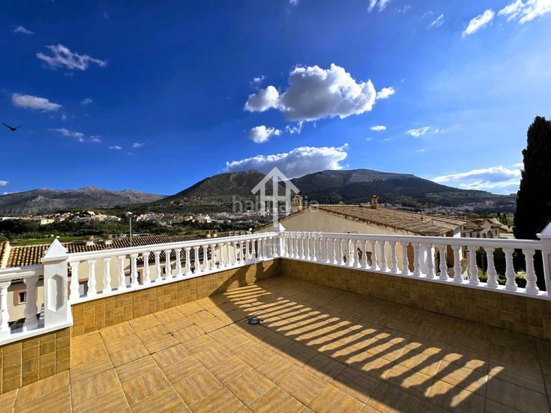 Foto fcd94ae6-38c8-48fa-8fd0-ef1bb0cb4794. Chalet dans miró 9 dans Loja