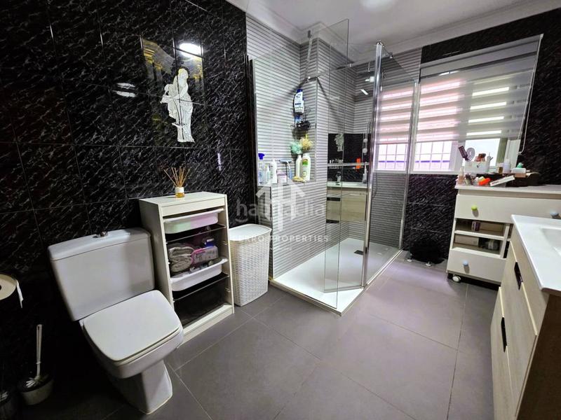 Foto fd2fa14a-8e9a-41c8-ad5c-7eded81998f2. Chalet dans miró 9 dans Loja