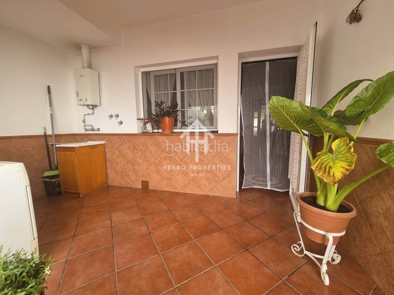 Foto 2c1abe20-2186-4953-8dd6-ea20fe983308. Casa amb aparcament a Loja