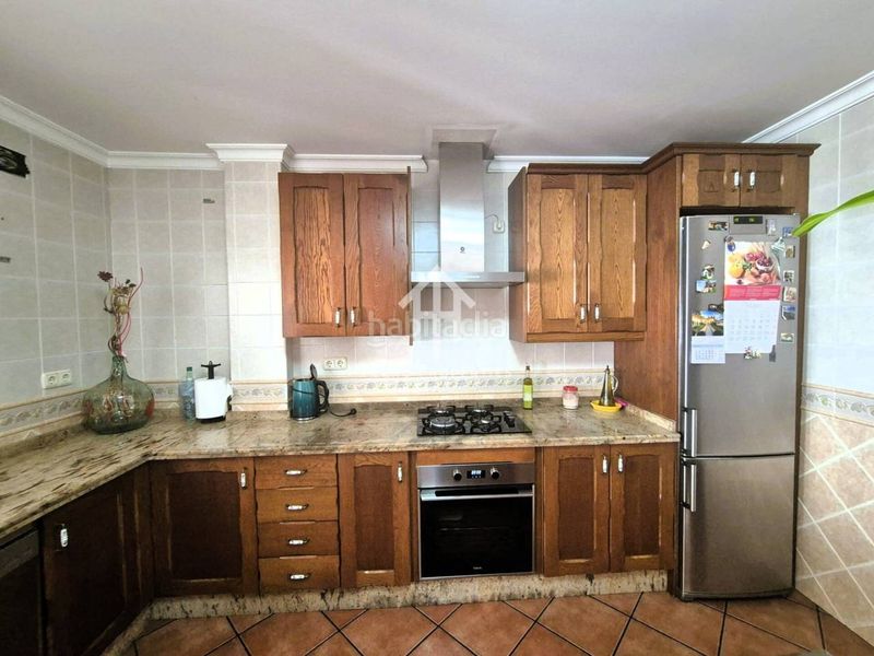 Foto 71502a15-a6df-4bcb-a5f6-7b015aaa9364. Casa amb aparcament a Loja