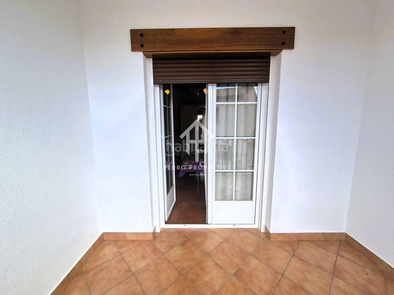 Foto 86ee4e50-b6fb-414e-ba33-aed6f89041ce. Casa amb aparcament a Loja