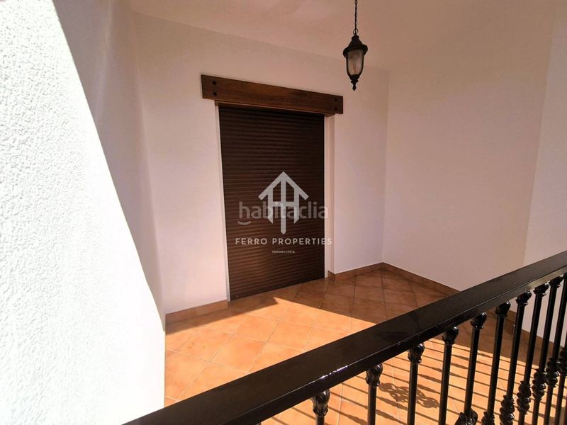 Foto 8b1580b4-b367-4a9f-bce4-eb5ff3df55b5. Casa amb aparcament a Loja