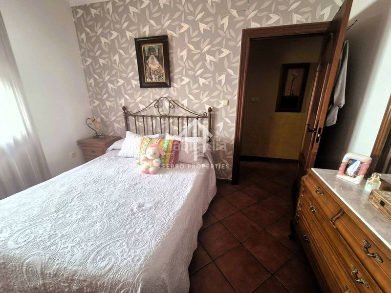 Foto 95853beb-eebc-4e64-b326-2ea352d7750c. Casa amb aparcament a Loja