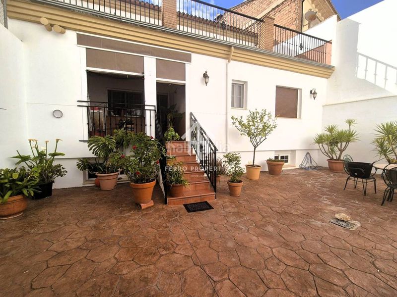 Foto d395d772-393a-4229-879e-3db4c42fa8cd. Casa amb aparcament a Loja