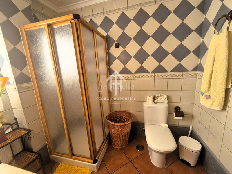 Foto dfd7e420-808b-4f93-9cfc-8701935beda4. Casa amb aparcament a Loja