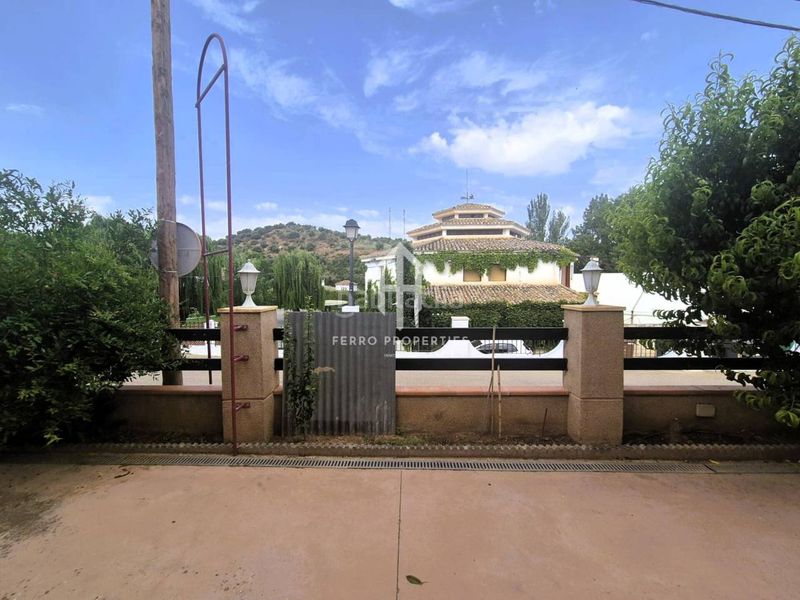 Foto a80a461e-00c4-44ae-b94b-403551dcb4ec. Local comercial en camino aragón 3 restaurante en venta en riofrío en Loja