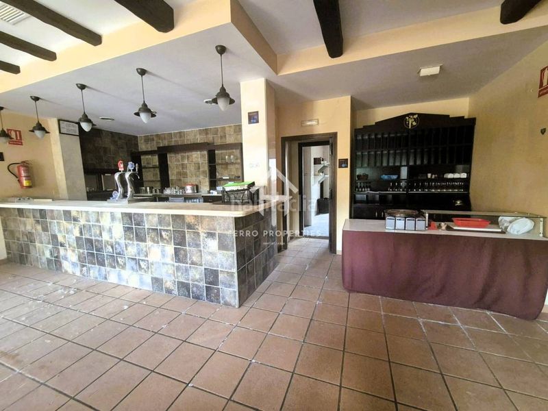 Foto fd075398-9f4b-491f-b1f8-298f01bce2f8. Local comercial en camino aragón 3 restaurante en venta en riofrío en Loja