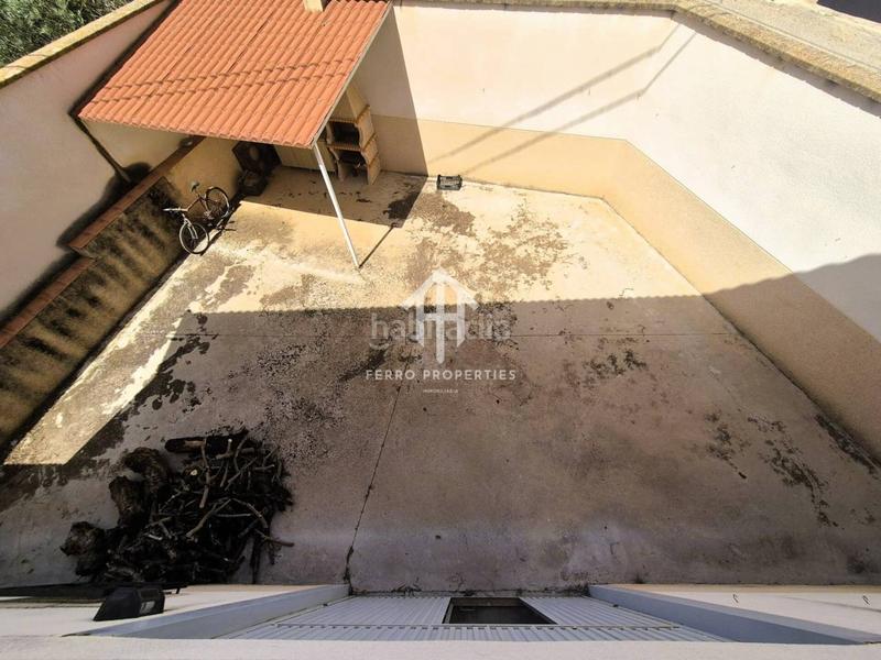 Foto 0625c934-ce17-47eb-bc2f-c41dad330482. Maison avec parking dans Loja