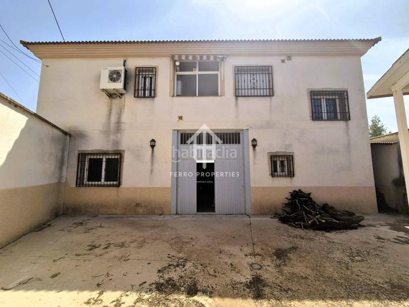 Foto 1cf155d2-0f47-4bde-a6e9-db8681c59c82. Maison avec parking dans Loja