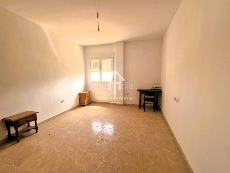 Foto 6a2b22c2-a22a-40b2-b01b-d4a9eac882e9. Maison avec parking dans Loja