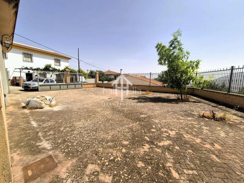 Foto 8524a938-3947-4ed5-9e1d-05bb60f3c1a5. Maison avec parking dans Loja