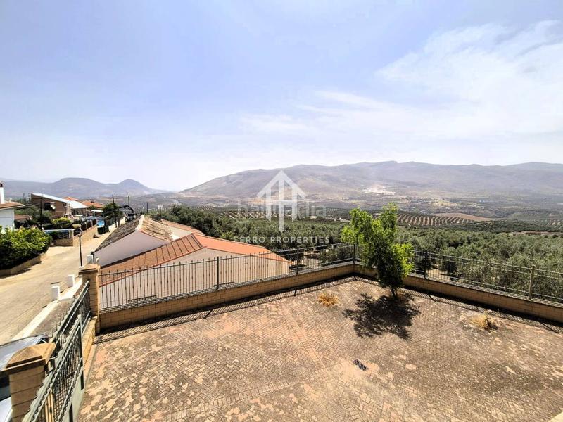 Foto 9fccf5c2-be5e-4420-bf47-ffd6388506a6. Maison avec parking dans Loja