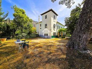 Finca rústica a Loja. Finca rústica con casa de campo