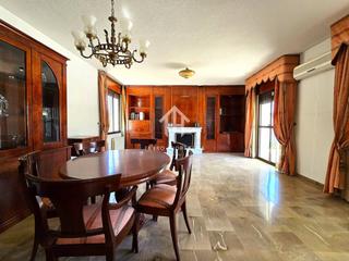 Chalet in Pintor murillo 15. Impresionante chalet independiente con piscina, terraza panor�mi