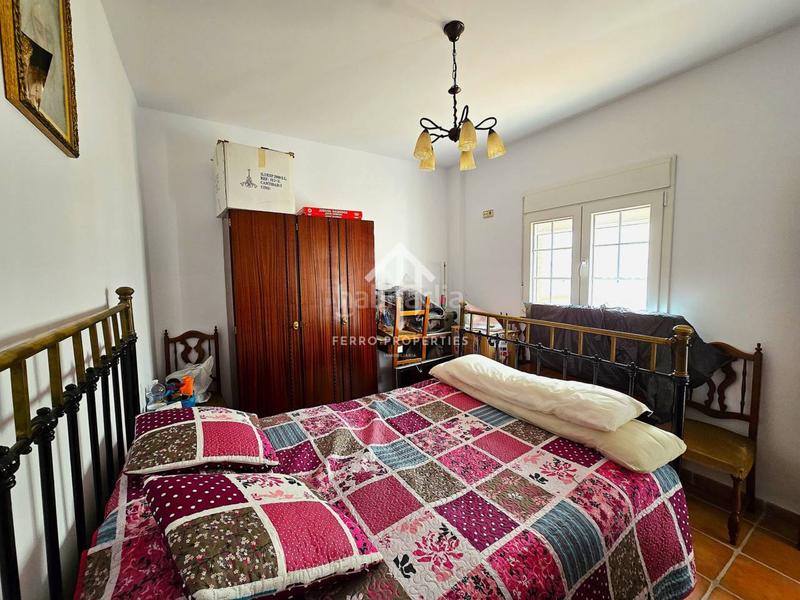 Foto 04458d52-14ff-4e0d-8da2-4498ba051477. Casa en antequera 91 exclusiva casa con calidades de primera, amplitud y confort en cada rincón en Loja
