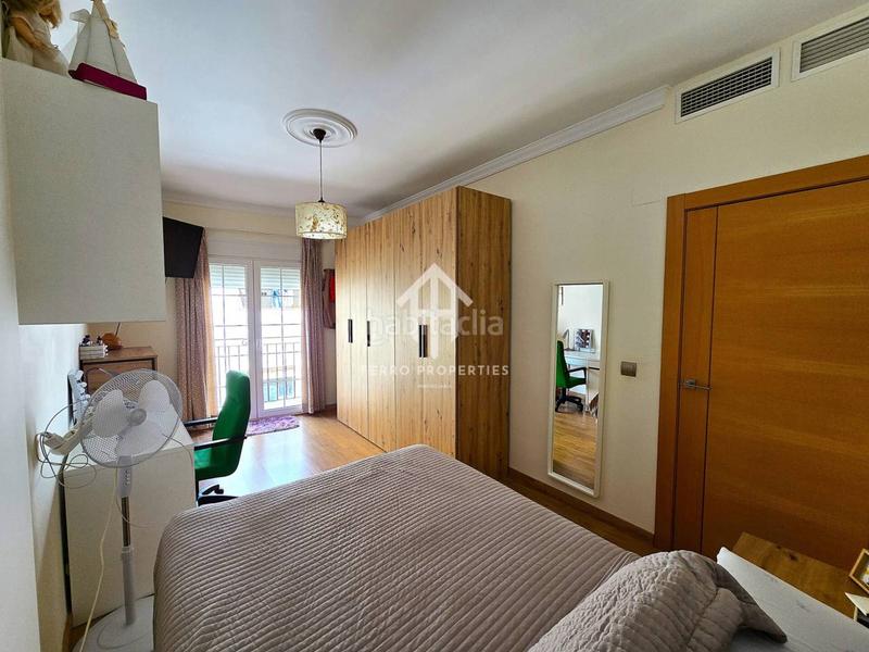 Foto 0b289199-e1f0-42ba-8b94-aa50076128e1. Casa en antequera 91 exclusiva casa con calidades de primera, amplitud y confort en cada rincón en Loja