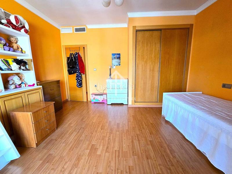 Foto 68a21acd-29e1-45f1-9779-f070920e8fa2. Casa en antequera 91 exclusiva casa con calidades de primera, amplitud y confort en cada rincón en Loja