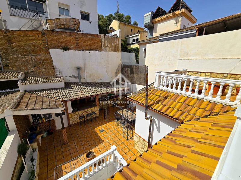 Foto adbb8424-0320-42e1-896f-f90459f9b319. Casa en antequera 91 exclusiva casa con calidades de primera, amplitud y confort en cada rincón en Loja