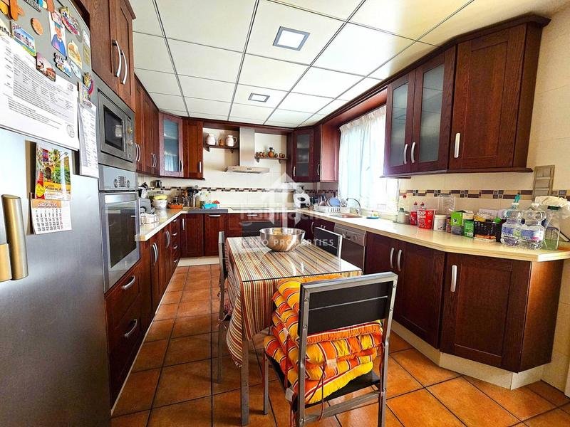 Foto b01d9b38-5f87-474e-863c-1044139561f5. Casa en antequera 91 exclusiva casa con calidades de primera, amplitud y confort en cada rincón en Loja