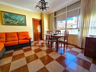Etagenwohnung  Maestro morales. Magnifico piso en el centro de loja