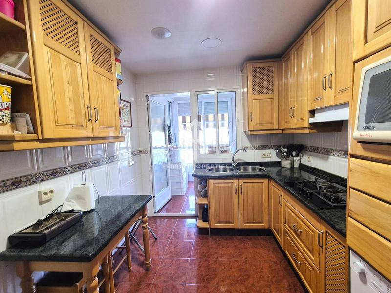 Foto 93b83917-3a8e-44e3-a835-72cdf6f24c30. Casa venta casa en Loja