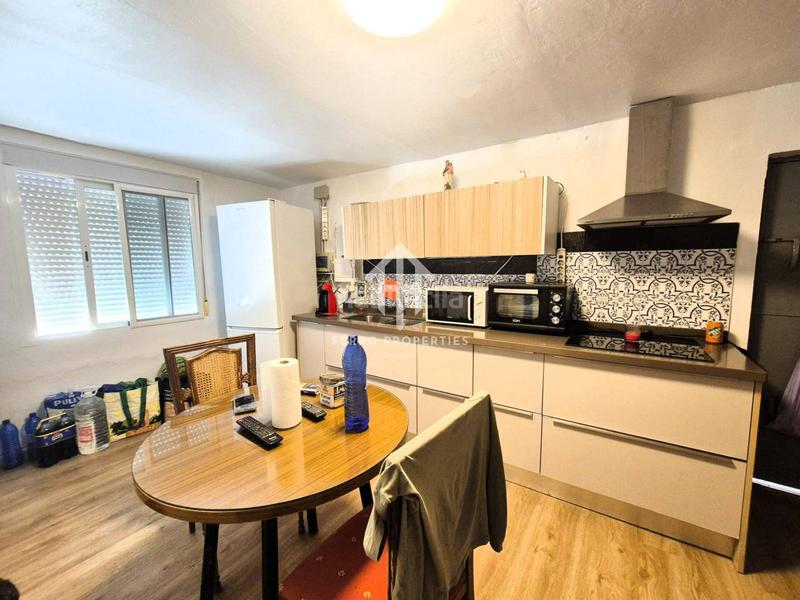 Foto c2b9a265-3215-4437-bdc3-bcc430c222c8. Terrain résidentiel dans Huétor Tájar