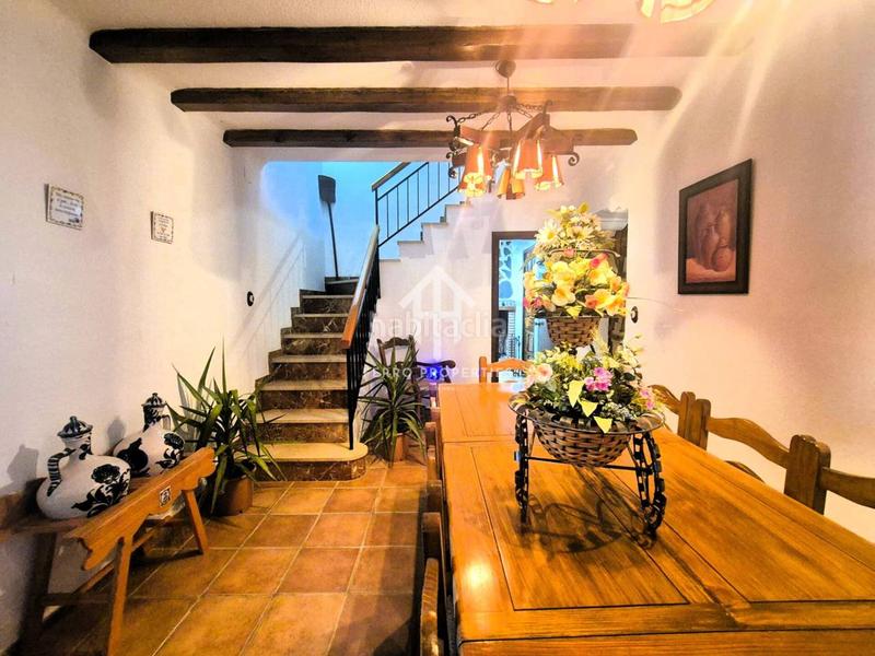 Foto 0623b81a-8206-442e-a95d-76954a38c023. Casa amb piscina a Salar