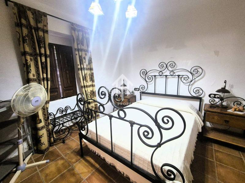 Foto 2ce028b9-c3b3-4c93-bcd4-ec22b1dbae7a. Casa amb piscina a Salar