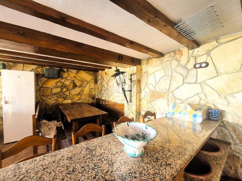 Foto 6c786dc4-27ce-4bea-942a-086eabae24ef. Casa amb piscina a Salar