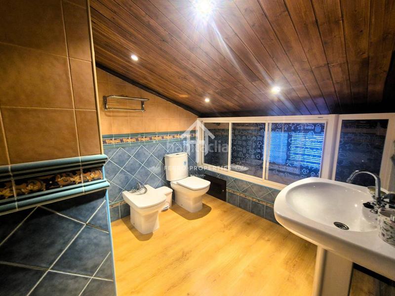 Foto 72723f9b-1a6a-4e7c-a684-3d5482e7058f. Casa amb piscina a Salar