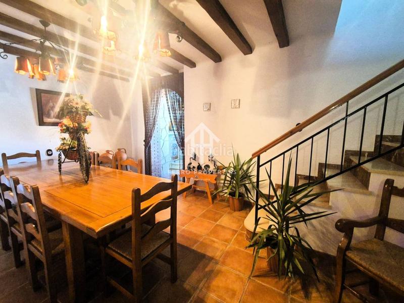 Foto ad7a4e83-9ba4-422c-bc31-abc1d38ab100. Casa amb piscina a Salar