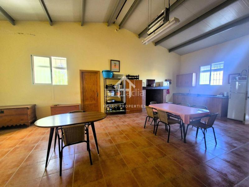 Foto 1c2d29de-da29-42f1-82d3-691b94ee36f4. Propriété dans Loja