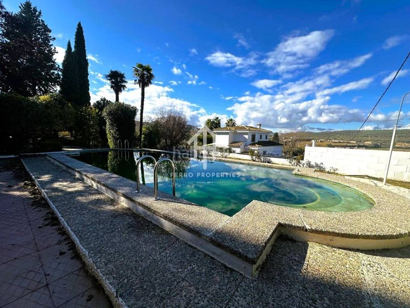 Foto 8ed9975f-f4df-44a4-a4ed-d34fb6f6ce3c. Xalet amb piscina a Loja
