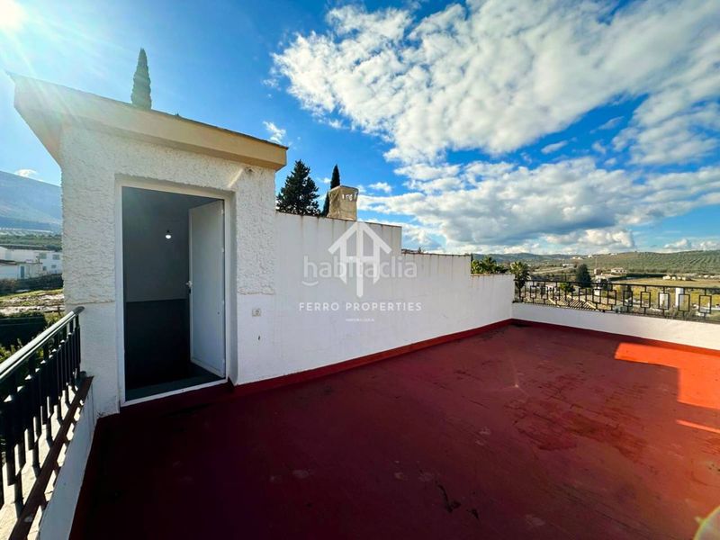 Foto f9e80e34-4c74-483c-ae28-b263be4c3762. Xalet amb piscina a Loja