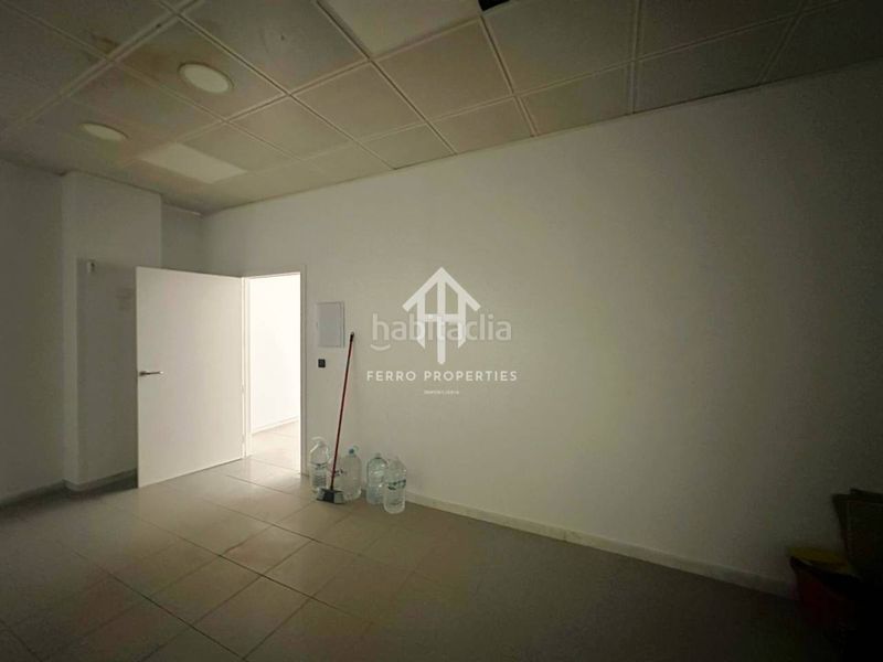 Foto 6c80ba64-7105-46d4-a66b-6e9df7c6ef6f. Lloguer local comercial a Loja