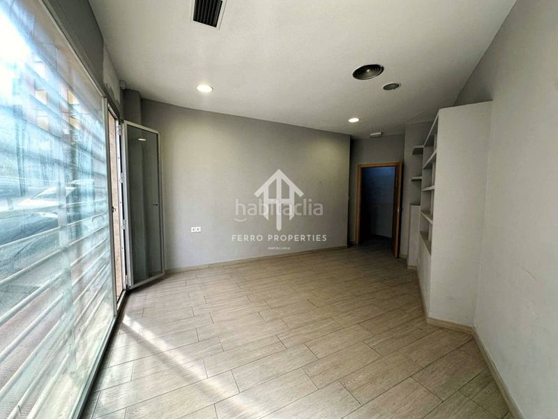 Foto 4946dfc9-f651-40ec-9852-63d1784217da. Lloguer local comercial a Loja