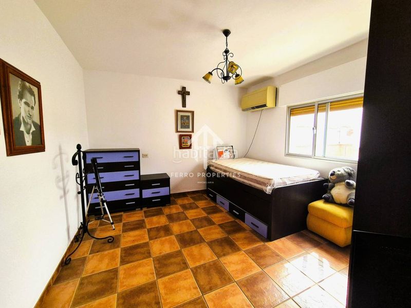 Foto 37940bfe-bfbb-4664-ba0d-6fc322b133cd. Casa amb aparcament a Loja