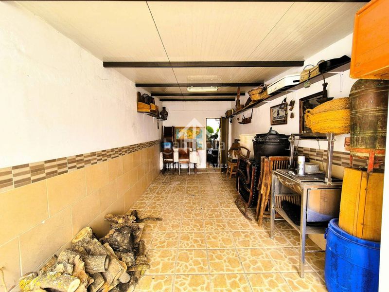 Foto 478c3713-9965-463a-97ae-1e9eb23c4c13. Casa amb aparcament a Loja