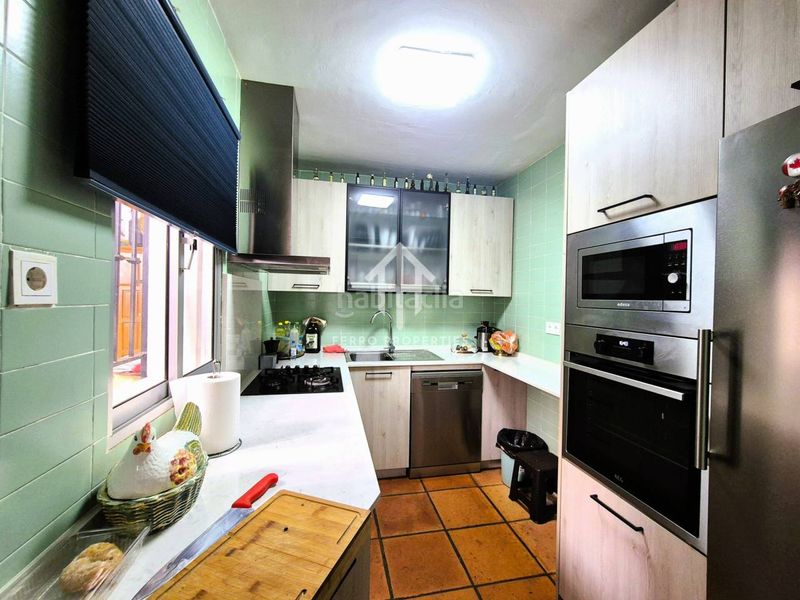 Foto 53c2796c-66c5-4602-b8ee-cdd8548cd0fc. Casa amb aparcament a Loja