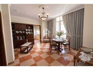Appartement  Calle maestro morales. Fantástico piso de 3 dormitorios y terraza